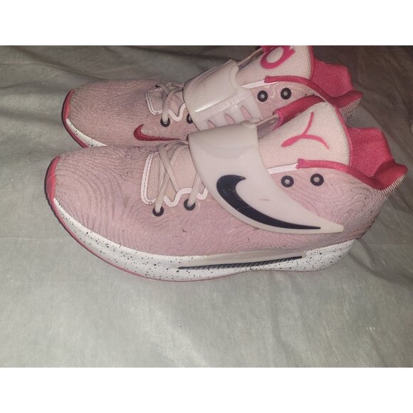 Men's Size 12.5 - Nike KD Kay Yow  Sneakers Breast Cancer Awareness - Picture 1 of 11